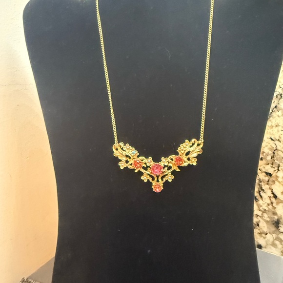 NWT Anna & Ava Elegant Gold Pendants Crystal Chain Link Unique Necklace - Picture 8 of 8